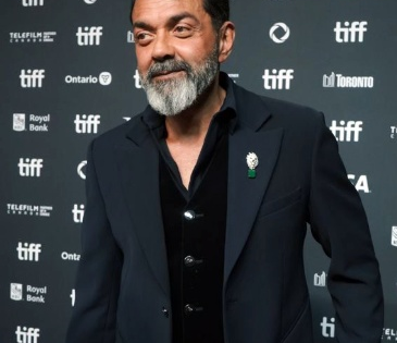 Bobby Deol gets overwhelmed at the TIFF premiere of 'Bandar': "All raw emotions came up" | Bobby Deol gets overwhelmed at the TIFF premiere of 'Bandar': "All raw emotions came up" Bobby Deol gets overwhelmed at the TIFF premiere of 'Bandar': "All raw emotions came up" | Bobby Deol gets overwhelmed at the TIFF premiere of 'Bandar': "All raw emotions came up"