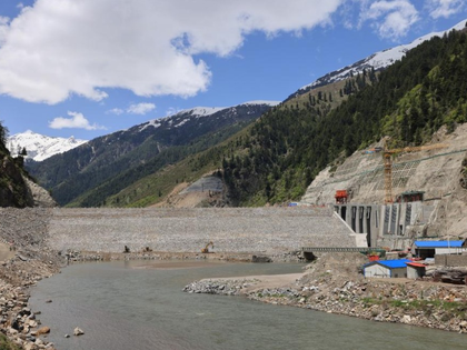 Pakistan: Protest over dam land compensation continues, highway remains blocked | Pakistan: Protest over dam land compensation continues, highway remains blocked Pakistan: Protest over dam land compensation continues, highway remains blocked | Pakistan: Protest over dam land compensation continues, highway remains blocked