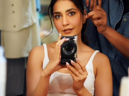 Raashii Khanna reveals her quirky triangle love on sets of ‘Telusu Kada’ | Raashii Khanna reveals her quirky triangle love on sets of ‘Telusu Kada’