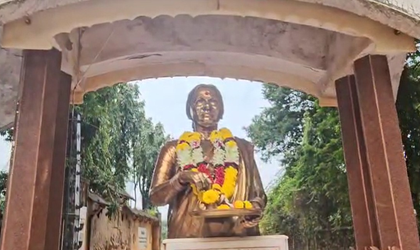 Paint thrown on Meenatai Thackeray’s statue: An attempt to set Maharashtra on fire, says Uddhav Thackeray | Paint thrown on Meenatai Thackeray’s statue: An attempt to set Maharashtra on fire, says Uddhav Thackeray Paint thrown on Meenatai Thackeray’s statue: An attempt to set Maharashtra on fire, says Uddhav Thackeray | Paint thrown on Meenatai Thackeray’s statue: An attempt to set Maharashtra on fire, says Uddhav Thackeray