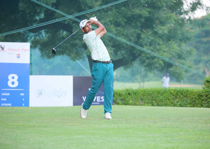 Chennai Open: Akshay Sharma maintains lead with solid 68 on Day Two | Chennai Open: Akshay Sharma maintains lead with solid 68 on Day Two