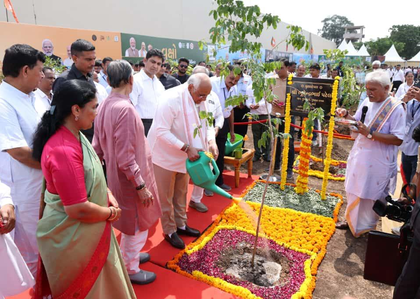 Ahmedabad pushes ahead with mission for million trees, Gujarat CM joins to plant saplings | Ahmedabad pushes ahead with mission for million trees, Gujarat CM joins to plant saplings