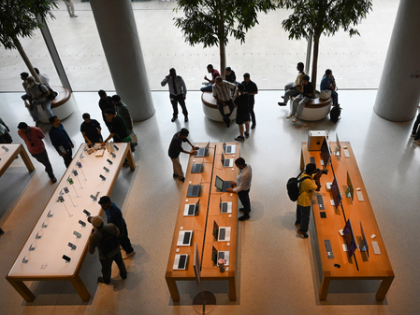 India’s smartphone market grows 3 pc year in July-Sep, Apple posts record shipments | India’s smartphone market grows 3 pc year in July-Sep, Apple posts record shipments India’s smartphone market grows 3 pc year in July-Sep, Apple posts record shipments | India’s smartphone market grows 3 pc year in July-Sep, Apple posts record shipments