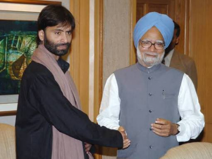 Manmohan Singh thanked Yasin Malik on meeting Hafiz Saeed: Amit Malviya flags affidavit | Manmohan Singh thanked Yasin Malik on meeting Hafiz Saeed: Amit Malviya flags affidavit