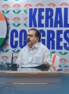Congress leader Ramesh Chennithala moves breach of privilege against Kerala CM Vijayan | Congress leader Ramesh Chennithala moves breach of privilege against Kerala CM Vijayan