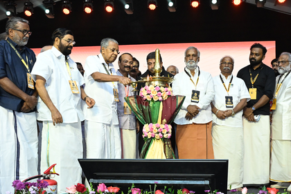 Vellappally's ride in CM Vijayan's car sparks political flurry in Kerala | Vellappally's ride in CM Vijayan's car sparks political flurry in Kerala Vellappally's ride in CM Vijayan's car sparks political flurry in Kerala | Vellappally's ride in CM Vijayan's car sparks political flurry in Kerala