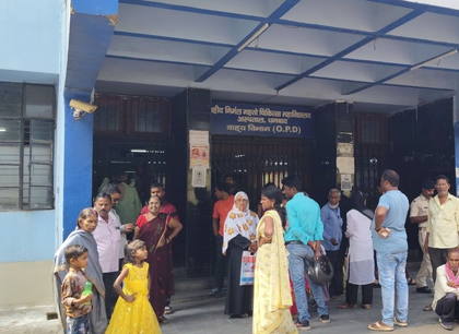 Junior doctors at Dhanbad Medical College launch indefinite strike over alleged misbehaviour by BJP leader | Junior doctors at Dhanbad Medical College launch indefinite strike over alleged misbehaviour by BJP leader