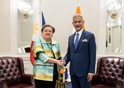 EAM Jaishankar meets Philippines Foreign Secretary in US, discusses bilateral ties | EAM Jaishankar meets Philippines Foreign Secretary in US, discusses bilateral ties