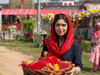 Bhumi Pednekar seeks Maa Kali’s blessings in Jammu on first day of Navratri | Bhumi Pednekar seeks Maa Kali’s blessings in Jammu on first day of Navratri
