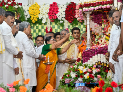 Mother Chamundeshwari herself invited me to her abode, Dusshera a moment of inclusion: Banu Mushtaq | Mother Chamundeshwari herself invited me to her abode, Dusshera a moment of inclusion: Banu Mushtaq
