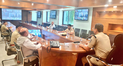 Gujarat DGP reviews security arrangements for Navratri | Gujarat DGP reviews security arrangements for Navratri