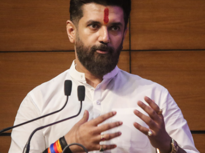 Chirag Paswan pays tribute to father Ram Vilas Paswan, sends subtle message to NDA allies | Chirag Paswan pays tribute to father Ram Vilas Paswan, sends subtle message to NDA allies