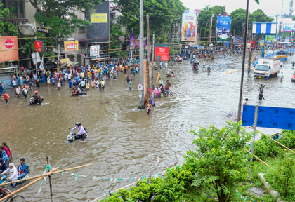Over 60 flights cancelled, 42 others delayed at Kolkata airport following heavy rain overnight | Over 60 flights cancelled, 42 others delayed at Kolkata airport following heavy rain overnight