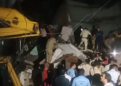 14 injured in Indore building mishap; rescue Ops underway | 14 injured in Indore building mishap; rescue Ops underway