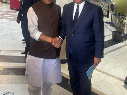 Rajnath Singh discusses defence sector ties with Morocco Minister | Rajnath Singh discusses defence sector ties with Morocco Minister