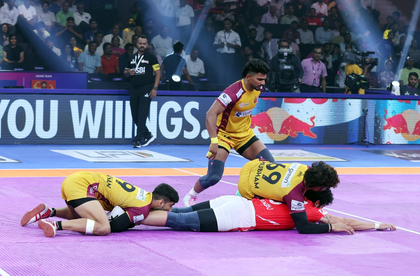 PKL 12: Bharat, Vijay guide Telugu Titans to 1-point win over Gujarat Giants, spoil Shadloui’s 100th game | PKL 12: Bharat, Vijay guide Telugu Titans to 1-point win over Gujarat Giants, spoil Shadloui’s 100th game