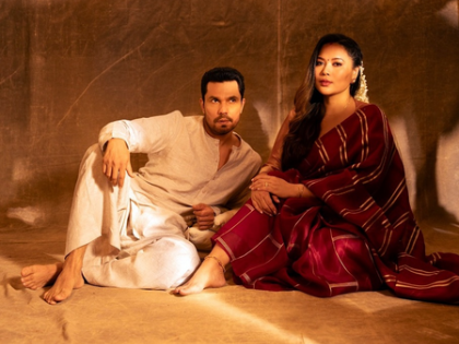 Randeep Hooda and Lin Laishram flaunt their Navratri vibes in traditional outfits | Randeep Hooda and Lin Laishram flaunt their Navratri vibes in traditional outfits