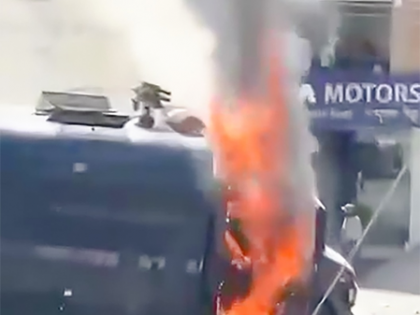 Four killed, 70 injured in violent clashes with security forces; DM imposes restrictions in Leh | Four killed, 70 injured in violent clashes with security forces; DM imposes restrictions in Leh