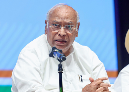 Kharge urges grassroots connection in Observers’ meet; committees formed for 3 states | Kharge urges grassroots connection in Observers’ meet; committees formed for 3 states