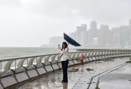 Typhoon Ragasa leaves Hong Kong after setting record for second-longest-standing top alert | Typhoon Ragasa leaves Hong Kong after setting record for second-longest-standing top alert