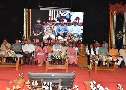 'Vibrant Gujarat, Vibrant Patan' Summit: Rs 43-crore MoUs signed, boost to local industry | 'Vibrant Gujarat, Vibrant Patan' Summit: Rs 43-crore MoUs signed, boost to local industry
