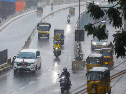 Three flights diverted due to bad weather at Hyderabad Airport | Three flights diverted due to bad weather at Hyderabad Airport