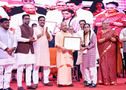 Over 5 lakh students to receive scholarships before Diwali: CM Yogi | Over 5 lakh students to receive scholarships before Diwali: CM Yogi