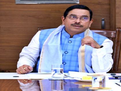 Pralhad Joshi slams K'taka govt, says 'caste survey drama to cover up failures and internal conflicts' | Pralhad Joshi slams K'taka govt, says 'caste survey drama to cover up failures and internal conflicts'