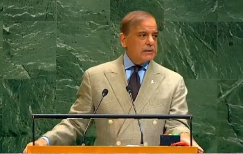 Shehbaz Sharif in sabre-rattling UN speech threatens India, praises military overlords | Shehbaz Sharif in sabre-rattling UN speech threatens India, praises military overlords
