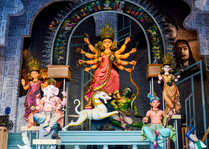 Kolkata Police, KMC make special arrangements for smooth idol immersion in view of inclement weather | Kolkata Police, KMC make special arrangements for smooth idol immersion in view of inclement weather