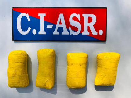 Two held in Punjab for cross-border narcotics smuggling; 4 kg heroin seized | Two held in Punjab for cross-border narcotics smuggling; 4 kg heroin seized