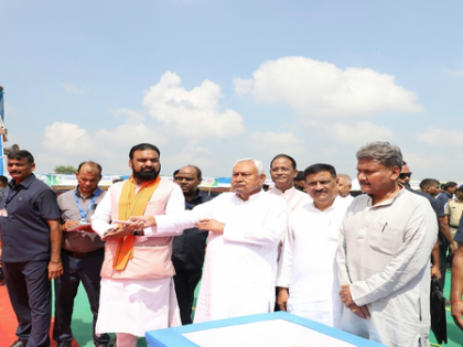 Bihar CM Nitish Kumar unveils development projects worth Rs 1,585cr in Gopalganj | Bihar CM Nitish Kumar unveils development projects worth Rs 1,585cr in Gopalganj