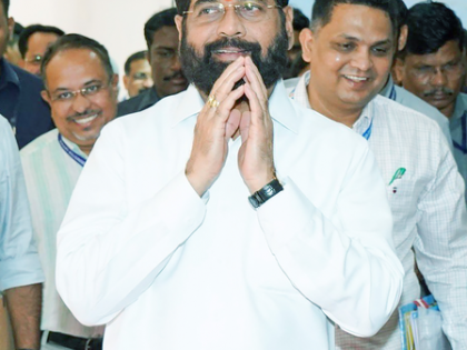 Maha Deputy CM Eknath Shinde holds key meeting with Shiv Sena leaders on BMC polls | Maha Deputy CM Eknath Shinde holds key meeting with Shiv Sena leaders on BMC polls