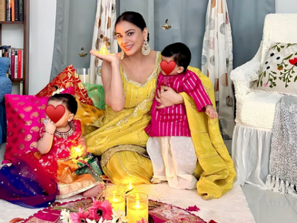 Shraddha Arya celebrates her twins’ milestone with an adorable ‘tootsie’ cake | Shraddha Arya celebrates her twins’ milestone with an adorable ‘tootsie’ cake