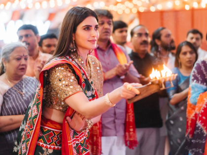 Karishma Tanna embraces her childhood Gujarati tradition this Navratri | Karishma Tanna embraces her childhood Gujarati tradition this Navratri