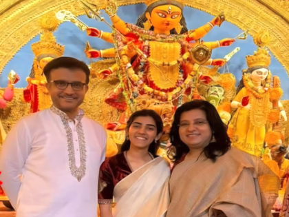 Durga Puja: Sourav Ganguly offers prayers along with his family | Durga Puja: Sourav Ganguly offers prayers along with his family