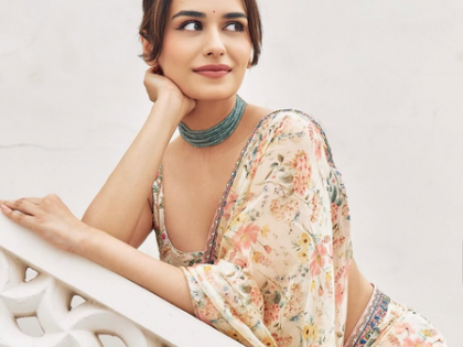 Manushi Chhillar wishes Happy Birthday to her 'coolest dad & forever guide' | Manushi Chhillar wishes Happy Birthday to her 'coolest dad & forever guide'
