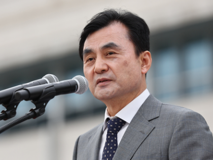 South Korea's Defence chief, US Army Secretary discuss drone cooperation | South Korea's Defence chief, US Army Secretary discuss drone cooperation