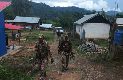 Manipur Police convoy attacked in Chandel, vehicles damaged | Manipur Police convoy attacked in Chandel, vehicles damaged