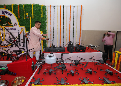 Gujarat Minister performs 'Shastra Puja' for peace and security | Gujarat Minister performs 'Shastra Puja' for peace and security