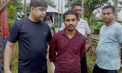 Tripura jailbreak: 5 officials suspended, 2 fugitives re-arrested; hunt for 4 others continues | Tripura jailbreak: 5 officials suspended, 2 fugitives re-arrested; hunt for 4 others continues