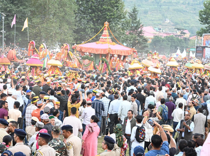 Himachal Guv opens Kullu Dussehra festivity amidst 300 deities | Himachal Guv opens Kullu Dussehra festivity amidst 300 deities
