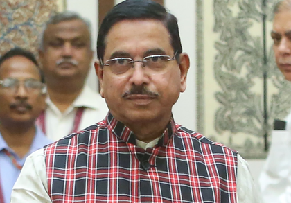 Siddaramaiah conducting caste census to save his CM’s post: Union Minister | Siddaramaiah conducting caste census to save his CM’s post: Union Minister