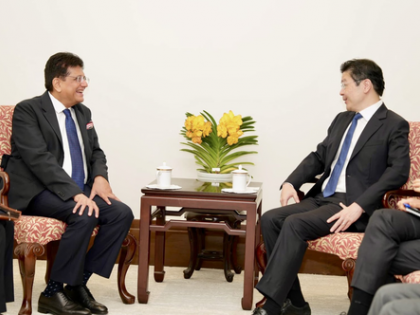 Piyush Goyal, Singapore PM meet to further boost comprehensive strategic partnership | Piyush Goyal, Singapore PM meet to further boost comprehensive strategic partnership