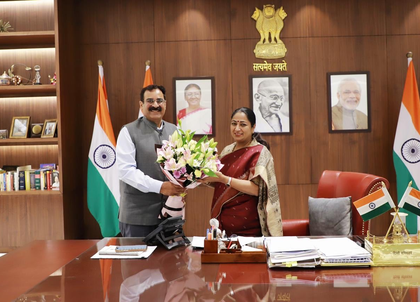Rekha Gupta, Chief Secretary Rajeev Verma discuss future projects     | Rekha Gupta, Chief Secretary Rajeev Verma discuss future projects    