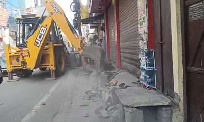 Bulldozer action in Bareilly after last week’s violence, SP MPs stopped from visiting city | Bulldozer action in Bareilly after last week’s violence, SP MPs stopped from visiting city