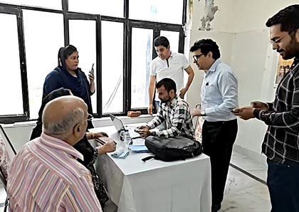 Mega health camp in J&K's Rajouri helps elderly get Ayushman Vaya Vandana cards | Mega health camp in J&K's Rajouri helps elderly get Ayushman Vaya Vandana cards