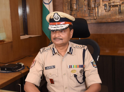 Cuttack violence: Police enforce curfew in sensitive areas | Cuttack violence: Police enforce curfew in sensitive areas