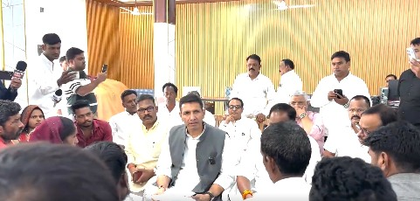 Cong targets Dy CM over health crisis in MP's Chhindwara | Cong targets Dy CM over health crisis in MP's Chhindwara