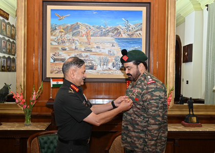 Army Chief Gen Dwivedi felicitates Lt Col (Honorary) Mohanlal | Army Chief Gen Dwivedi felicitates Lt Col (Honorary) Mohanlal